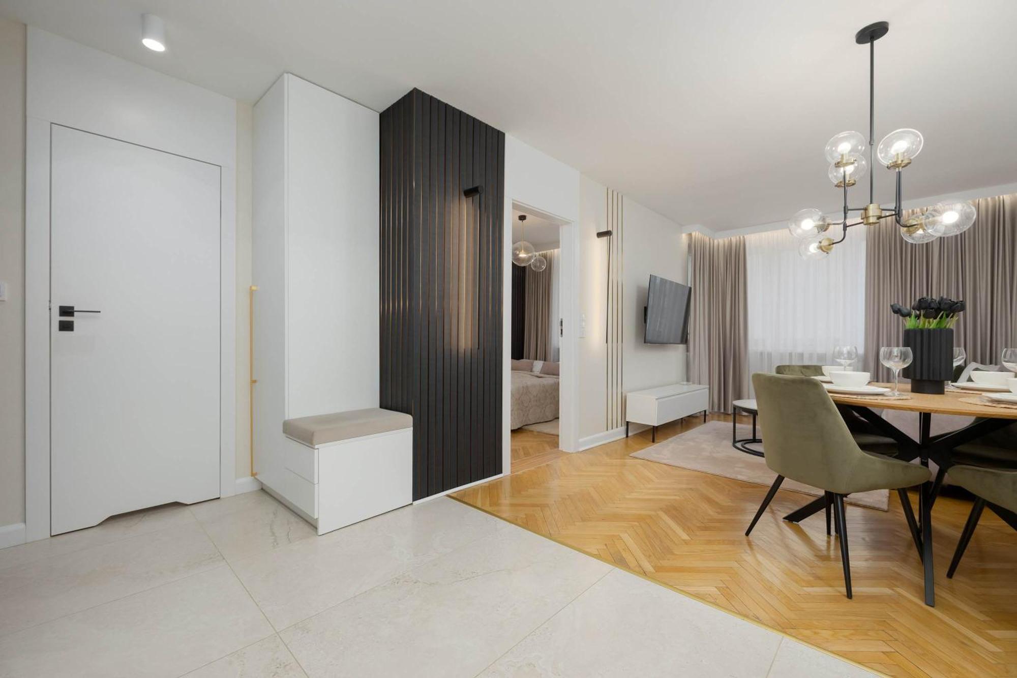 Tasteful One Bedroom By Renters Warszawa