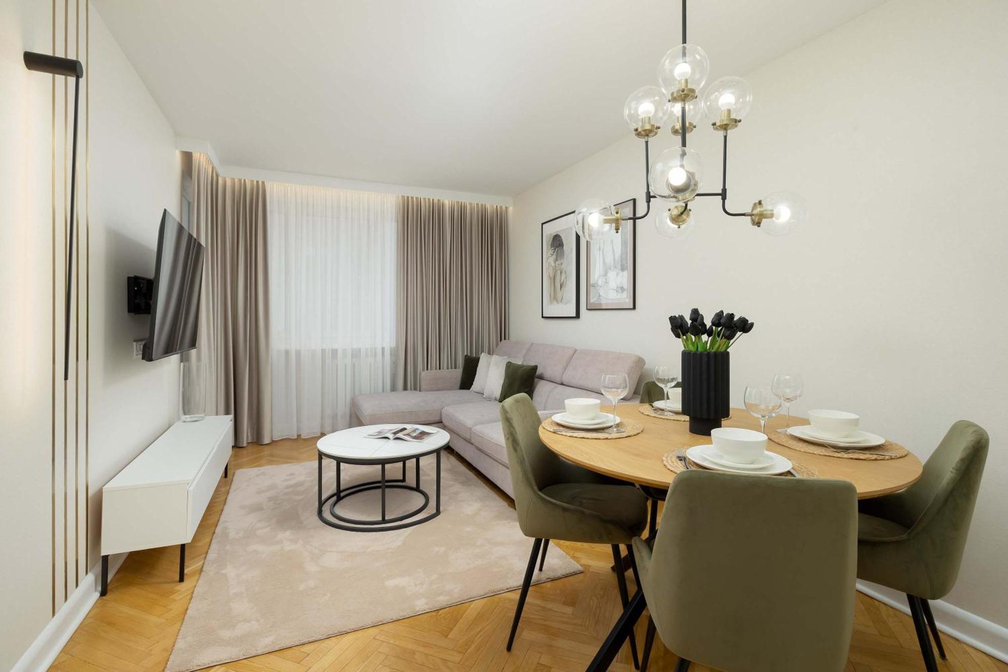 Tasteful One Bedroom By Renters Apartament *